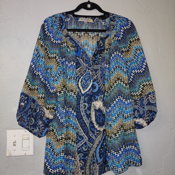 Figueroa flower blouse women,size 1X 3/4 Sleeve,good condition 20 inch of armpit - Picture 3 of 5